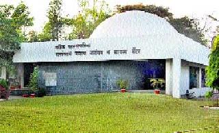Fine, but controversial | कर्तबगारी, परंतु वादग्रस्तही Fine, but controversial | कर्तबगारी, परंतु वादग्रस्तही