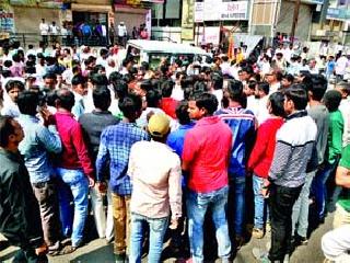 Tension of Malegaavi crusade | मालेगावी हाणामारीने तणाव Tension of Malegaavi crusade | मालेगावी हाणामारीने तणाव