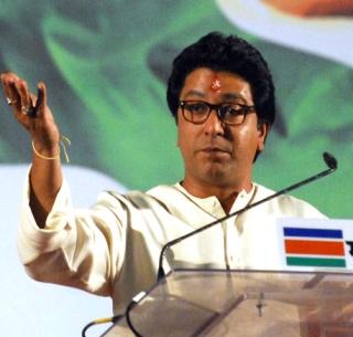 Only incoming in Shivsena - Raj Thackeray | शिवसेनेमध्ये फक्त इनकमिंग फ्री - राज ठाकरे