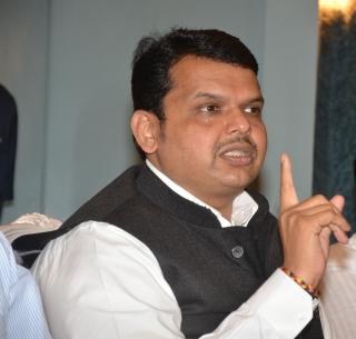 Decision on unauthorized construction question soon - Devendra Fadnavis | अनधिकृत बांधकाम प्रश्नी लवकरच निर्णय - देवेंद्र फडणवीस