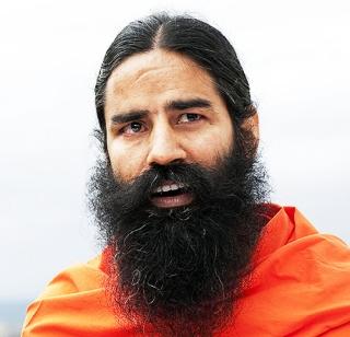 2000 notes are not good for the Indian economy - Baba Ramdev | 2000च्या नोटा भारतीय अर्थव्यवस्थेसाठी चांगल्या नाहीत- बाबा रामदेव