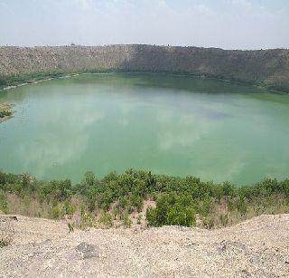 Launcher of Scientific Tourism from the Lonar Festival | लोणार महोत्सवातून वैज्ञानिक पर्यटनाला चालना