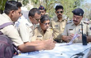 'Watch' of 6,500 police on election | निवडणुकीवर ६ हजार ५०० पोलिसांचा 'वॉच'