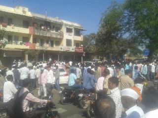 Nashik: Names of seventeen hundred voters disappeared in Nashik: anger | नाशिकमध्ये साडेसहाशे मतदारांची नावे गायब : संताप