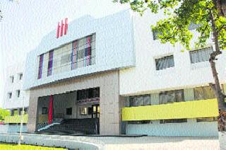 Nashik Road is well equipped with 92 polling stations in six divisions | नाशिकरोडला सहा प्रभागांत ९२ मतदान केंद्रे सज्ज Nashik Road is well equipped with 92 polling stations in six divisions | नाशिकरोडला सहा प्रभागांत ९२ मतदान केंद्रे सज्ज