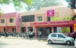 60 percent polling in Satpur | सातपूरला ६० टक्के मतदान 60 percent polling in Satpur | सातपूरला ६० टक्के मतदान