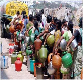 Buldana district 650 villages water scarcity! | बुलडाणा जिल्ह्यात ६५0 गावात पाणीटंचाईचे सावट!