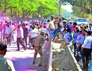 Police firing in Panchavati firing | पंचवटीत पोलिसांचा हवेत गोळीबार Police firing in Panchavati firing | पंचवटीत पोलिसांचा हवेत गोळीबार