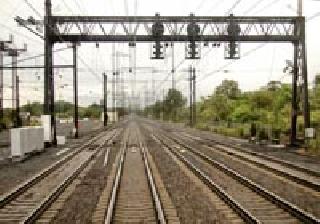 Fourth track to be built on the Mumbai-Nagpur road | नागपूर मार्गावर मालगाड्यांसाठी बनणार चौथा ट्रॅक Fourth track to be built on the Mumbai-Nagpur road | नागपूर मार्गावर मालगाड्यांसाठी बनणार चौथा ट्रॅक