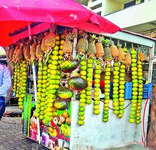 Increased crowd at the cold drinks shops | शीतपेयाच्या दुकानांवर वाढली गर्दी Increased crowd at the cold drinks shops | शीतपेयाच्या दुकानांवर वाढली गर्दी