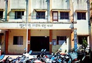 Tired of billions of crores of rupees in the commercial complex | व्यापारी संकुलात पालिकेचे कोट्यवधींचे भाडे थकीत Tired of billions of crores of rupees in the commercial complex | व्यापारी संकुलात पालिकेचे कोट्यवधींचे भाडे थकीत