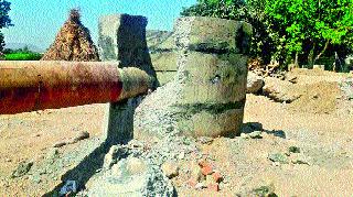 Collapse work in five days | पाचच दिवसात कोसळले काम Collapse work in five days | पाचच दिवसात कोसळले काम