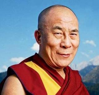 Dalai Lama is a deceptive actor - China | दलाई लामा हे भ्रामक अभिनेते- चीन