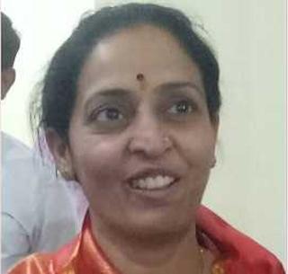 Shobha Banshetty as the mayor of Solapur | सोलापूरच्या महापौरपदी शोभा बनशेट्टी यांची निवड Shobha Banshetty as the mayor of Solapur | सोलापूरच्या महापौरपदी शोभा बनशेट्टी यांची निवड