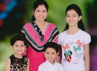 Poverty of Sanika's Dreams | दारिद्र्याने केला सानिकाच्या स्वप्नांचा चुराडा Poverty of Sanika's Dreams | दारिद्र्याने केला सानिकाच्या स्वप्नांचा चुराडा