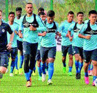 Indian football team practice in Mumbai | भारतीय फुटबॉल संघाचा मुंबईत सराव