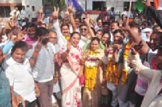 After two and a half decade, Congress's stand on Amravati Panchayat Samiti | अडीच दशकानंतर अमरावती पंचायत समितीवर काँग्रेसची बाजी After two and a half decade, Congress's stand on Amravati Panchayat Samiti | अडीच दशकानंतर अमरावती पंचायत समितीवर काँग्रेसची बाजी