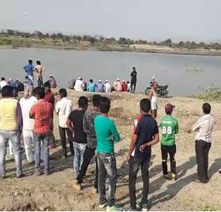 Two friends went to the swimming place in Hersole Lake | पोहोण्यासाठी गेलेल्या दोन मित्रांचा हर्सूल तलावात मृत्यू