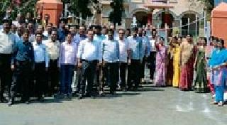 Accounting in Accounting Department | लेखा विभागात लेखणीबंद Accounting in Accounting Department | लेखा विभागात लेखणीबंद