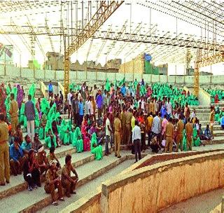 Identification parade of cleaning personnel; 108 absentee | सफाई कर्मचा-यांची ओळख परेड; १0८ गैरहजर