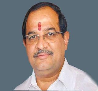 The suspension of 19 MLAs is a suppression - Radhakrishna Vikhe Patil | 19 आमदारांचे निलंबन ही दडपशाहीच - राधाकृष्ण विखे पाटील