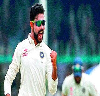 Jadeja tops in bowlers' rankings | जडेजा गोलंदाजांच्या क्रमवारीत अव्वल