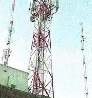 The municipality blocked the tower seizure | टॉवर जप्तीप्रकरणी मनपाची कोंडी