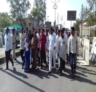 Movement in the district through Congress | काँग्रेसतर्फे जिल्हाभरात आंदोलन Movement in the district through Congress | काँग्रेसतर्फे जिल्हाभरात आंदोलन