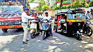 Action on 110 unskilled motorists | ११० बेशिस्त वाहनचालकांवर कारवाई