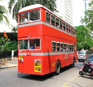 Double Deckler 'Red Signals' | डबल डेकरला ‘रेड सिग्नल’