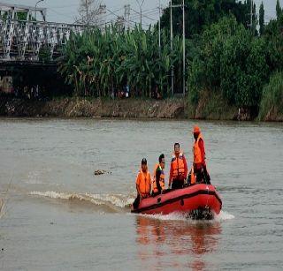 5 killed in boat accident in Silvassa | सिल्व्हासा येथे बोट उलटून मुंबईतील 5 जणांचा मृत्यू