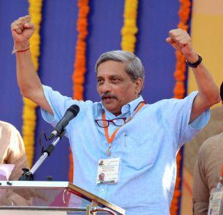 Manohar Parrikar will retire after 5 years? | मनोहर पर्रीकर 5 वर्षांनंतर होणार निवृत्त ?