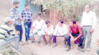 Goethe in Hivra village is a panic | हिवरा गावात गोेट्यांची दहशत कायम Goethe in Hivra village is a panic | हिवरा गावात गोेट्यांची दहशत कायम