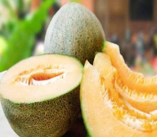 A melon ... but worth a whopping 8 million, because? | एक खरबूज...पण किंमत तब्बल 8 लाख, कारण?