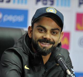 Virat Kohli's "Virat" earning, 5 crores for one day | कोहलीची "विराट" कमाई, एका दिवसासाठी 5 कोटी रुपये