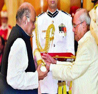 Padma Vibhushan to Pawar | पवारांना पद्मविभूषण