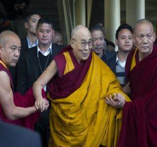 India's biggest mistake for the Dalai Lama to enter Arunachal - China | दलाई लामांना अरुणाचलमध्ये प्रवेश देणं भारताची मोठी चूक - चीन