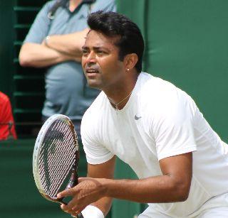 Paes in the final | पेस फायनलमध्ये