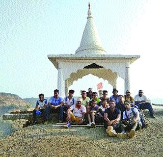 Special campaign for Sahyadri for the conservation of fort | दुर्ग संवर्धनासाठी ‘सह्याद्री’ची विशेष मोहीम