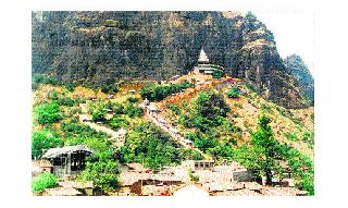 Plastics on the fort | गडावर प्लॅस्टिकबंदी Plastics on the fort | गडावर प्लॅस्टिकबंदी