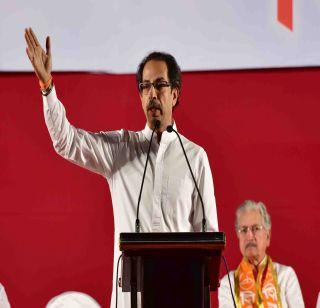 Mumbai University's steeple down - Uddhav Thackeray | मुंबई विद्यापीठाचा मनोरा ढासळला - उद्धव ठाकरे