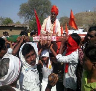 Thousands of pilgrims paid tribute to Asola Khurd | आसोला खुर्द येथे हजारोंनी भाविकांनी गाडे ओढून फेडला नवस !