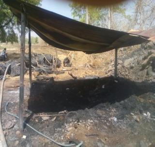 Cold fire in Chikhgalgaon | चिखलगाव येथे गोठय़ाला आग Cold fire in Chikhgalgaon | चिखलगाव येथे गोठय़ाला आग
