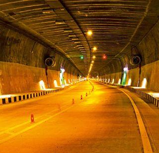 Heart-shaped tunnel | दिल जोडणारा बोगदा