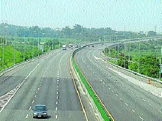 Five highways in the possession of the municipal corporation | पाच महामार्ग महापालिकेच्या ताब्यात