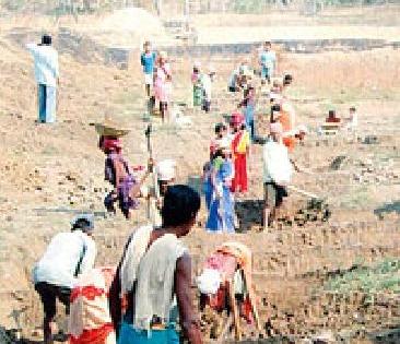 Demand for work increased | कामाची मागणी वाढली