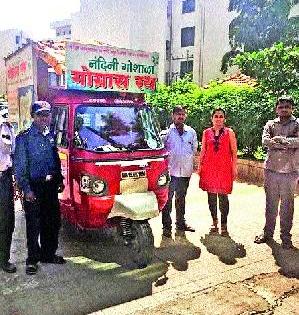 'Save food; Donate to the Hungry ' | ‘अन्न वाचवा; भुकेलेल्यांना दान करा’ 'Save food; Donate to the Hungry ' | ‘अन्न वाचवा; भुकेलेल्यांना दान करा’