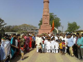 Shobhayatra in Shirpur on Mahavir Janmotsav | महावीर जन्मोत्सवानिमित्त शिरपूरमध्ये शोभायात्रा