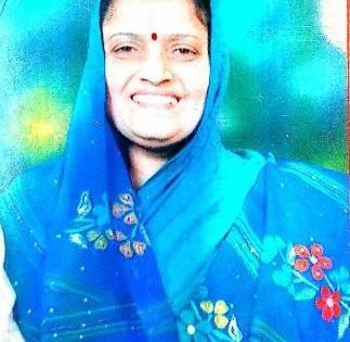 महावीर जयंती च्या मिरवणूकीसाठी जात असताना अपघातात महिलेचा म्रुत्यु