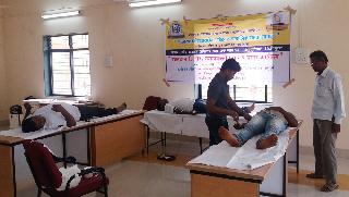 Respond to blood donation camps at Sindhudurg | सिंधुदुर्ग येथे रक्तदान शिबीरास प्रतिसाद